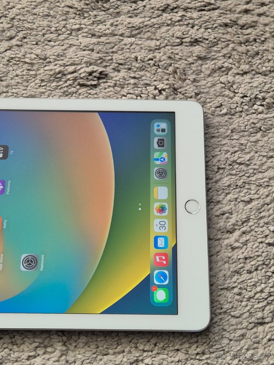 Apple iPad 5. generace 32gb - 2
