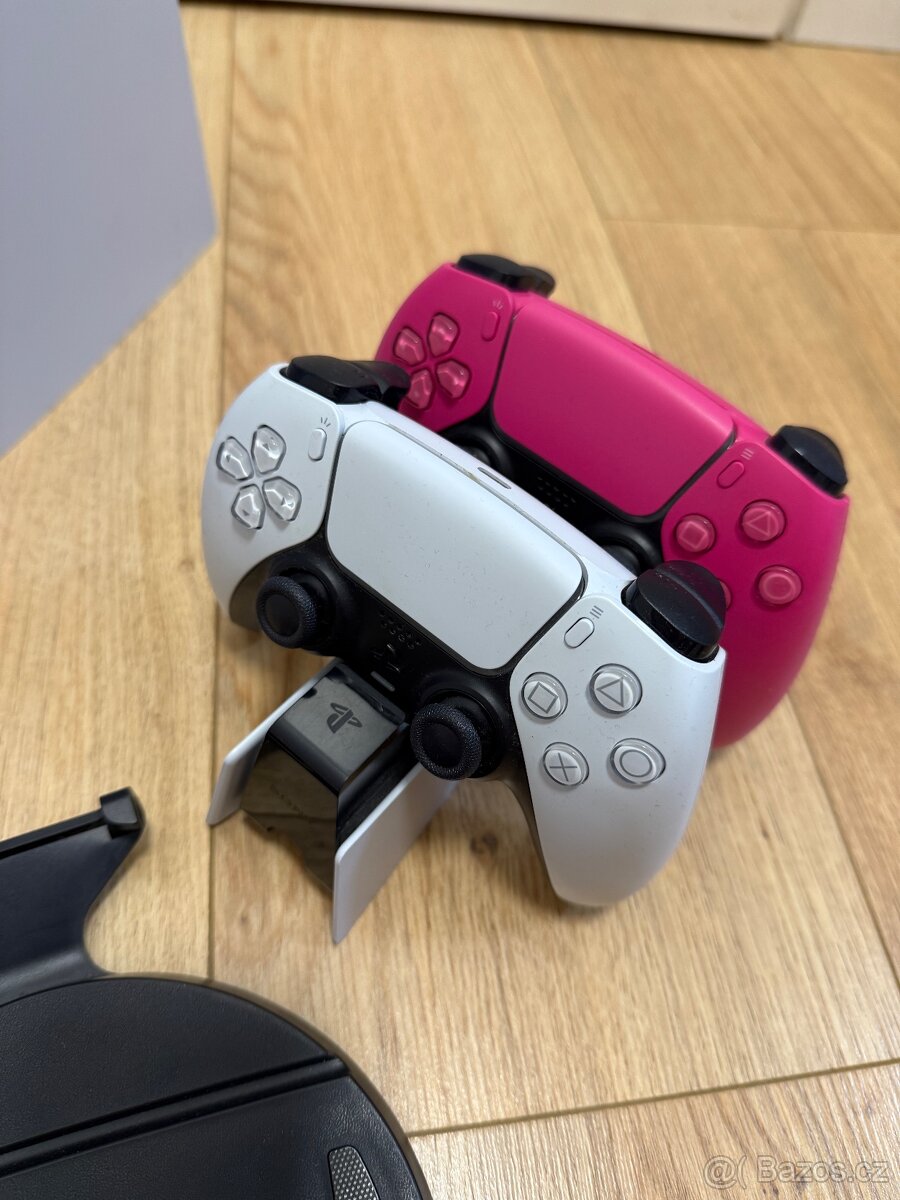 PS5 v záruke + 2 ovládače - 2