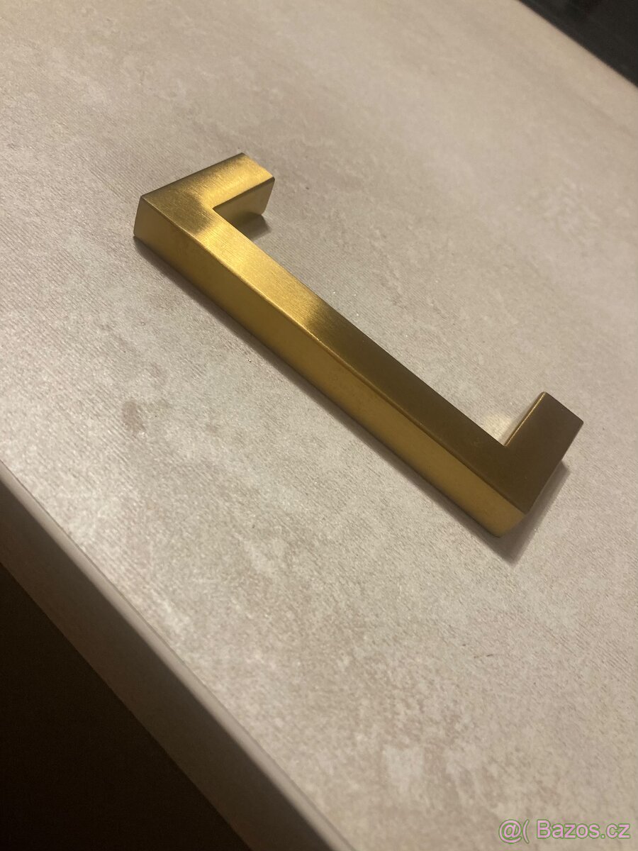 kuchyňské uchytky,ucjytky na nábytek, rukojeť - 2