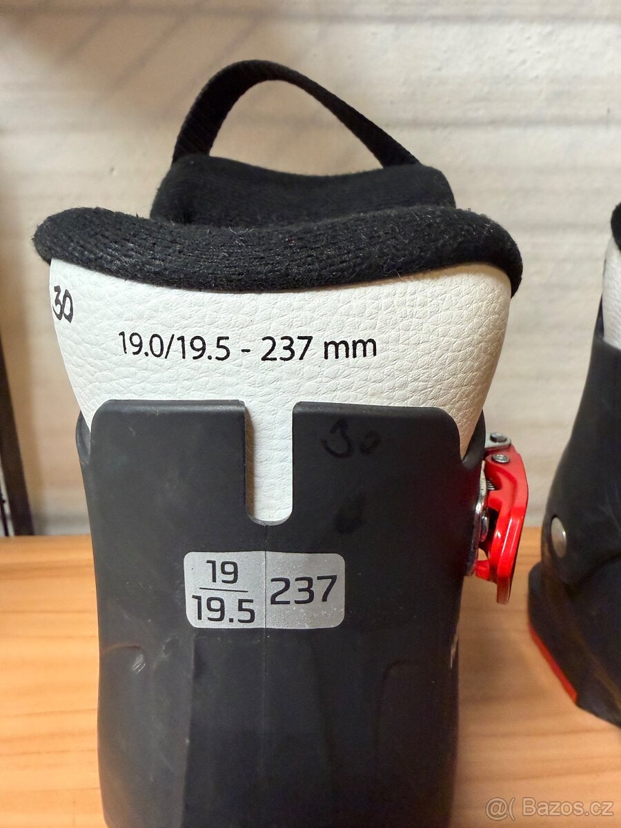 Lyžáky Atomic hawx jr 2 30 - 2