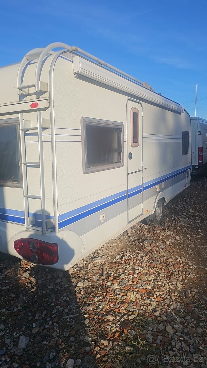 Karavan Hobby 560 - 2