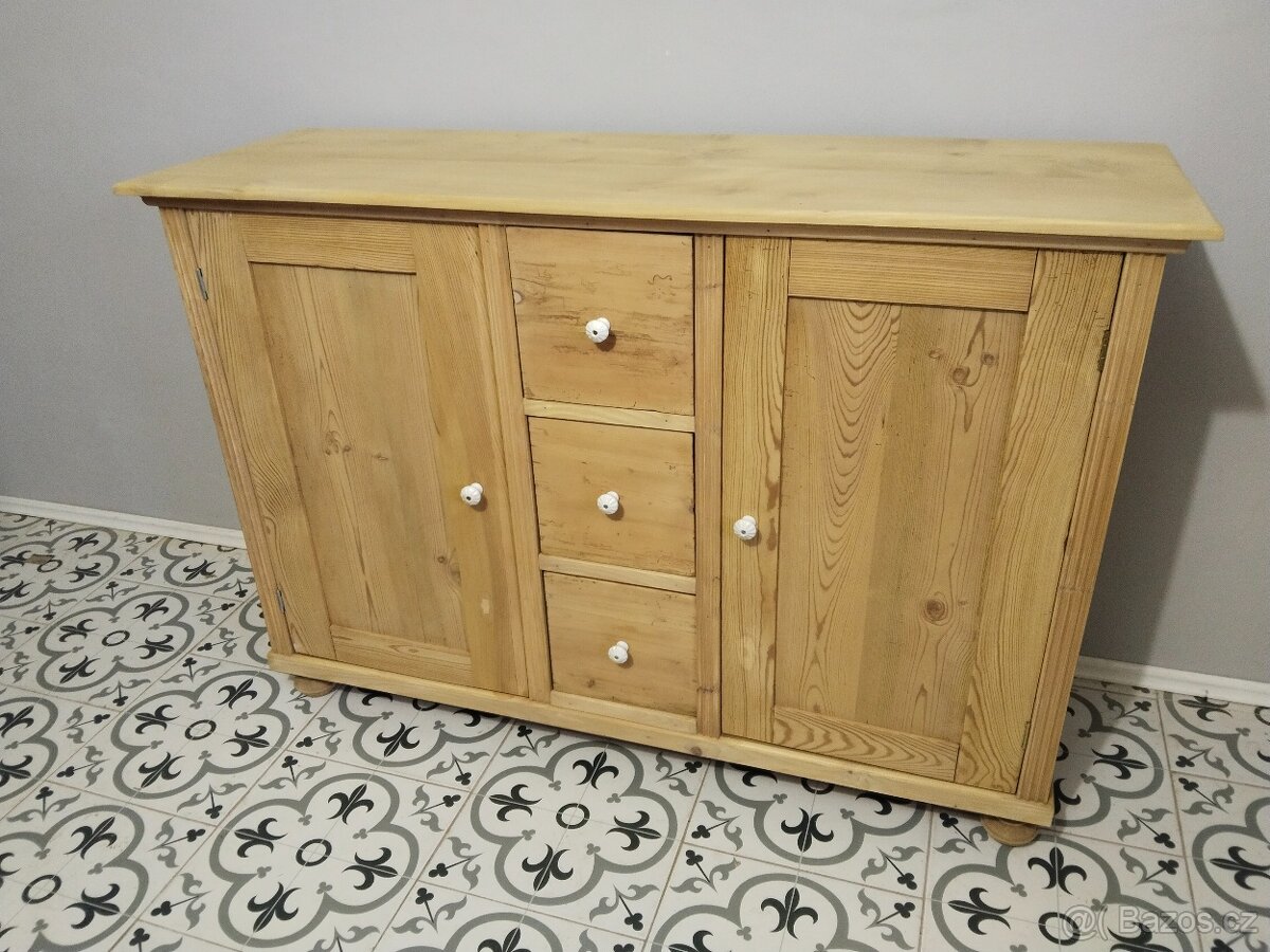 Stará skříňka, komoda po renovaci - 2