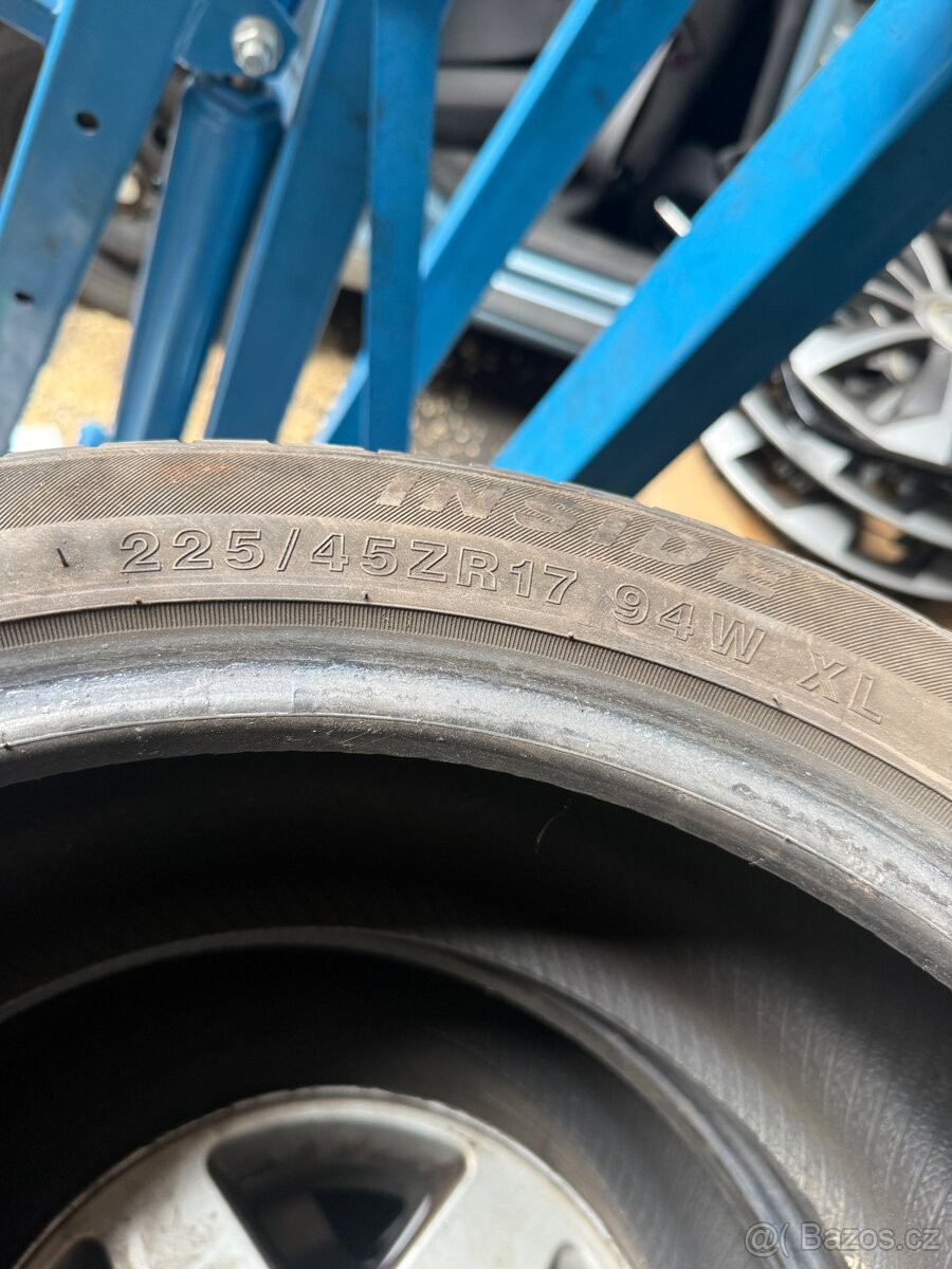 Letní 225/45 r17 - 2