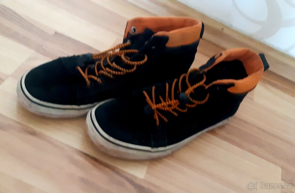 Kotníkové boty Vans - 2