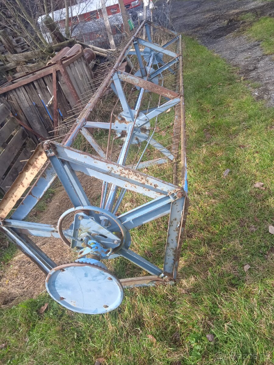 Naháňky lišty kombajnu e512 - 2