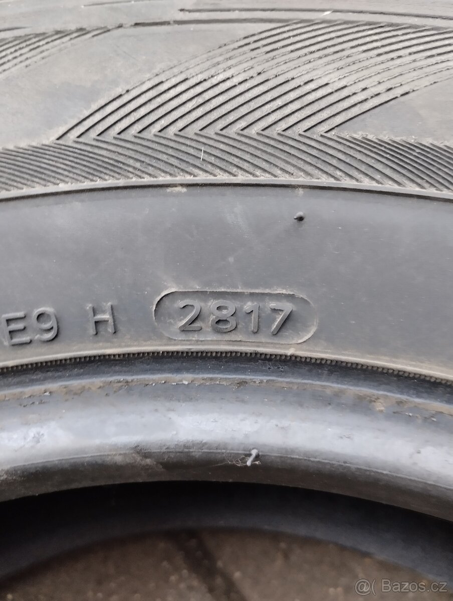 Hankook 235/65 R16C DOT2817 - 2