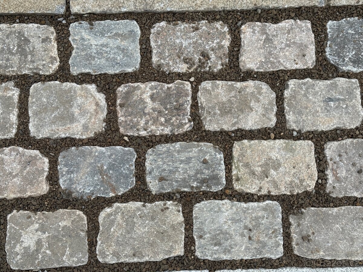 Staré dlažební kostky - 2