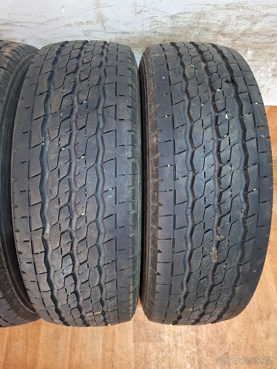 Letní pneu 215/65/16C Firestone - 2