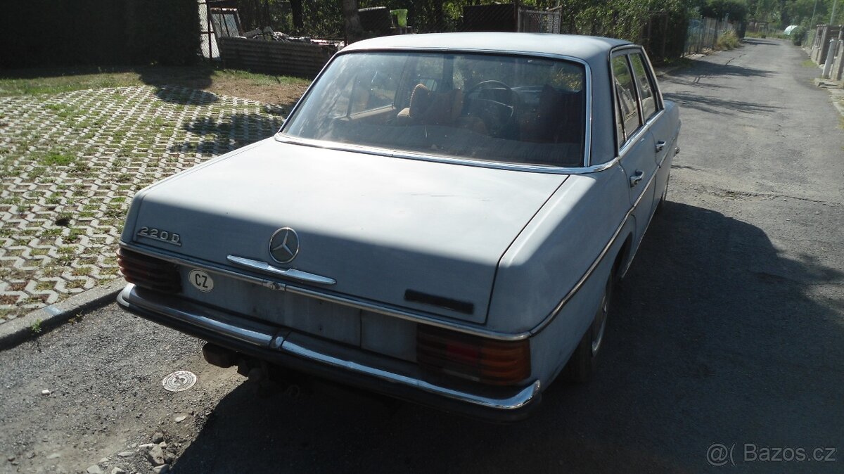 Mercedes w115 220D - 2
