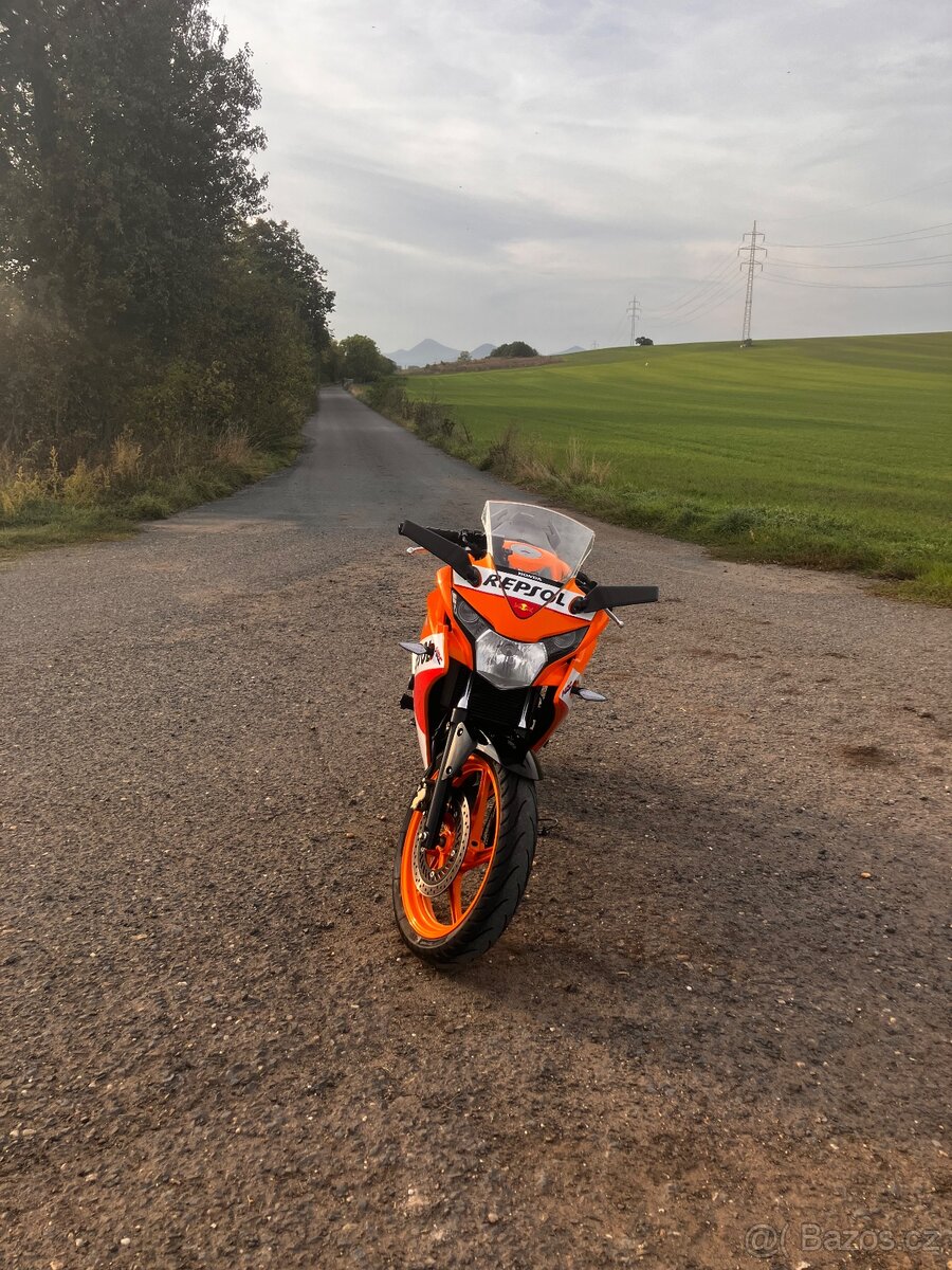 CBR 125R REPSOL - 2