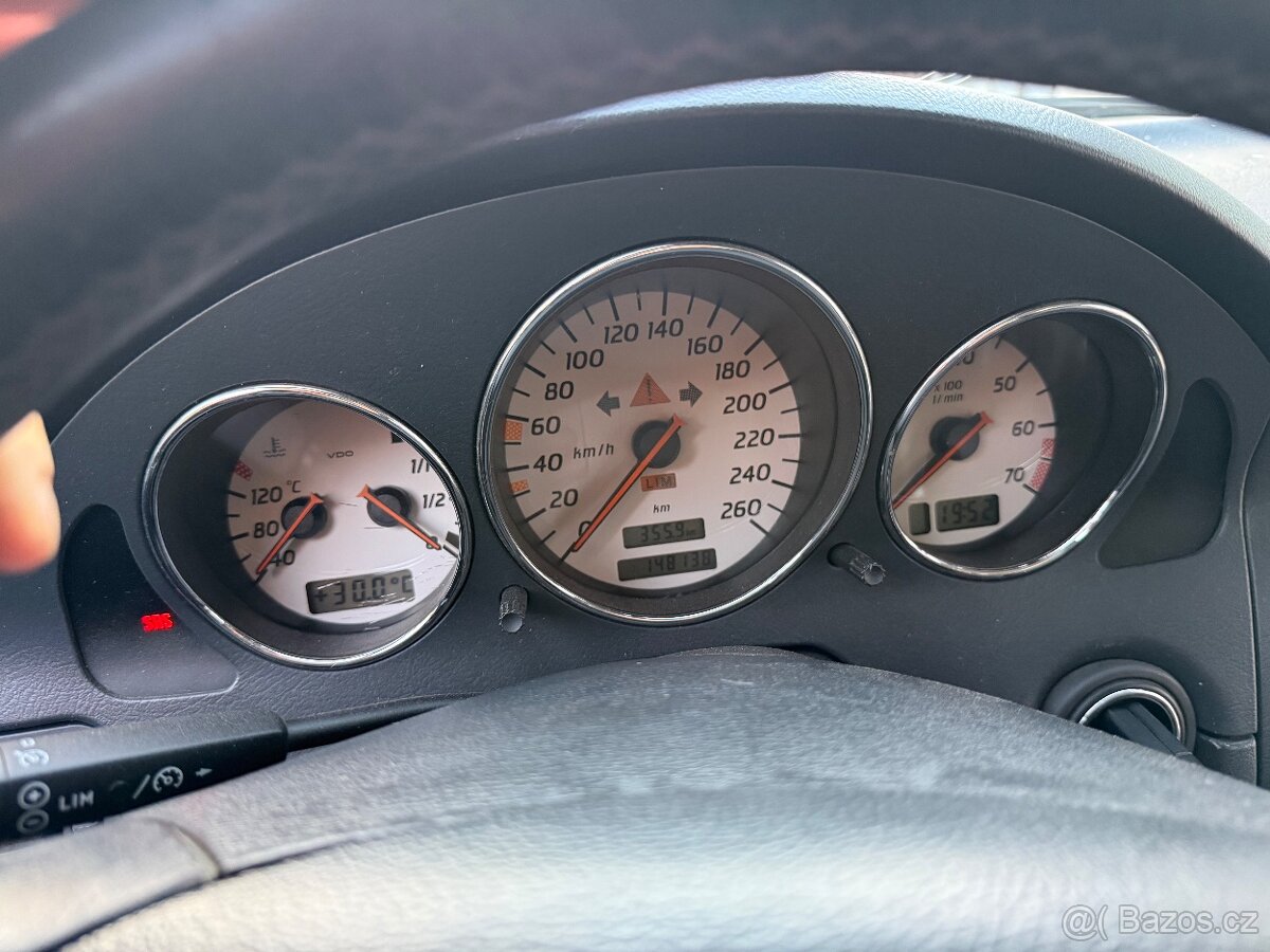 Slk 200 kompressor 2003 soubor krásných dílců - 2