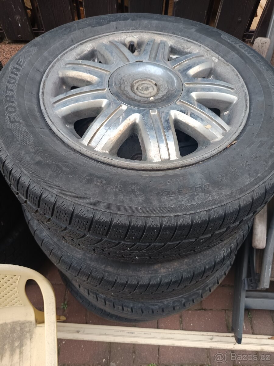 Chrysler Voyager pneumatiky - 2