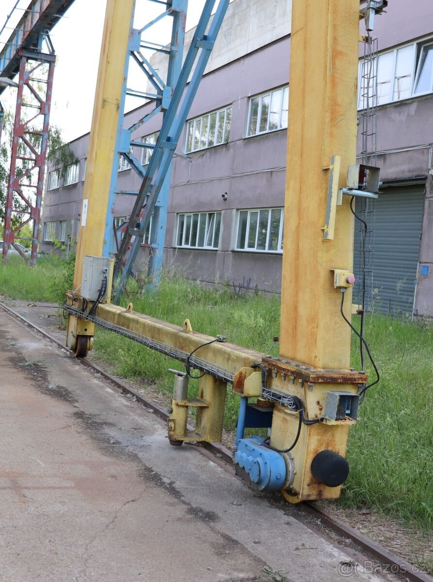 Jeřáb portálový 20/10 tun - 2