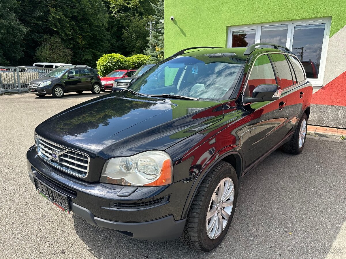 VOLVO XC90 2.4 D5 Momentum 7míst tažné zařízení - 2