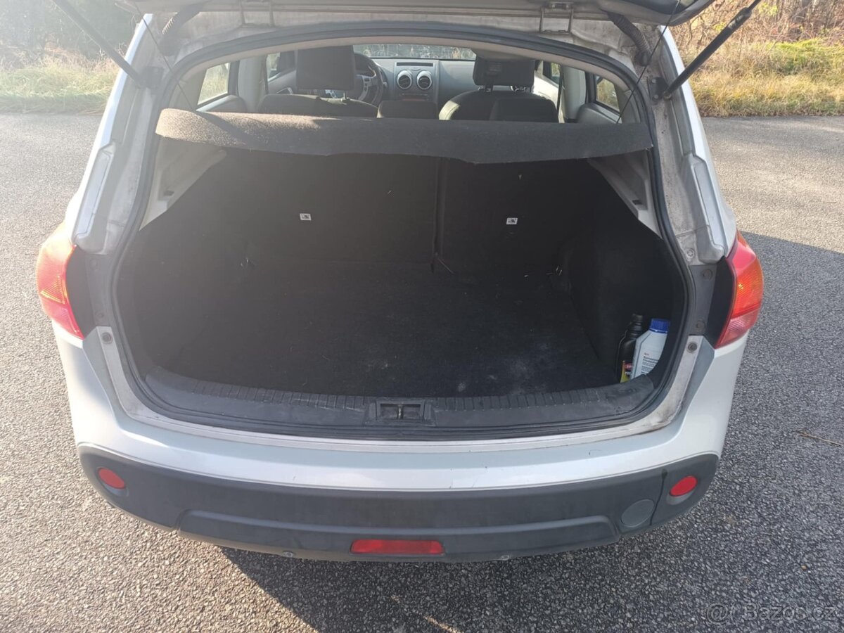 Prodám Nissan Qashqai, 4x4 - 2