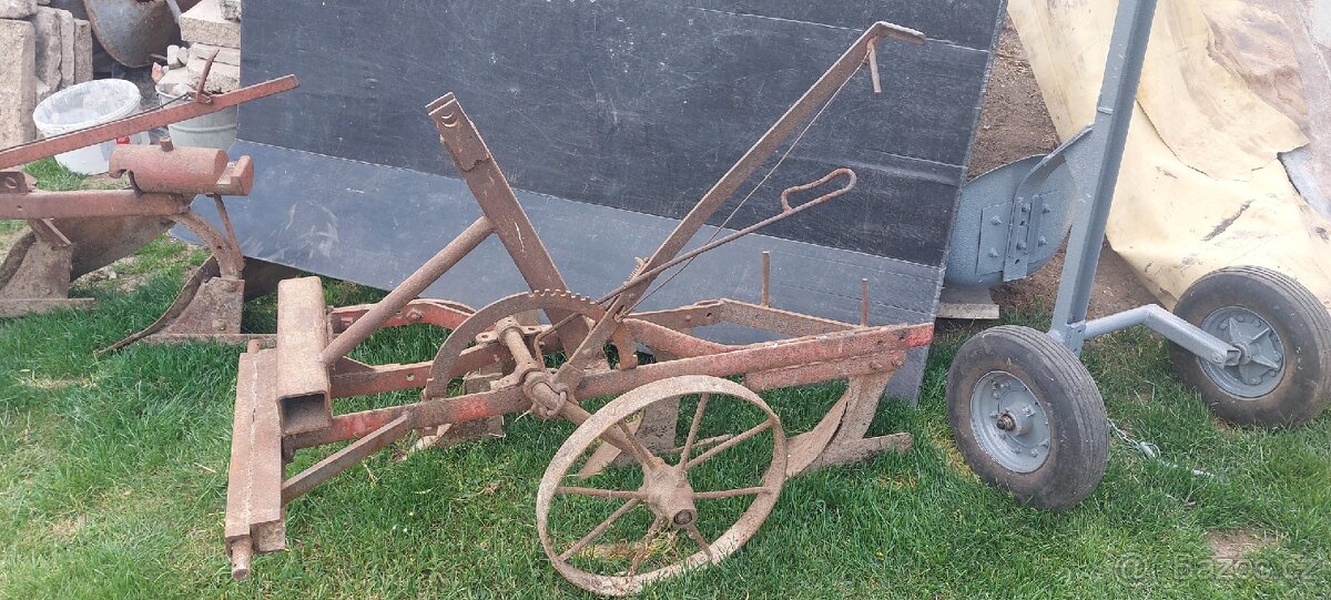 Trojradliční pluh - 2