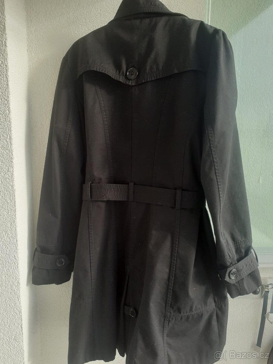 Jarní černý kabát, vel. XXL, zn. Refree - 2