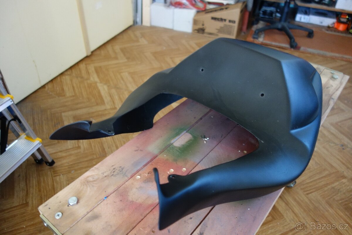 Zadní plast - 2