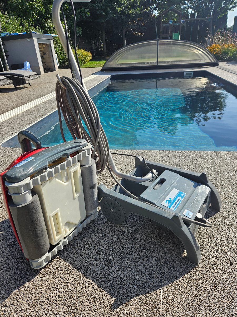 Bazénový vysavač Aquabot Galeon Med - 2