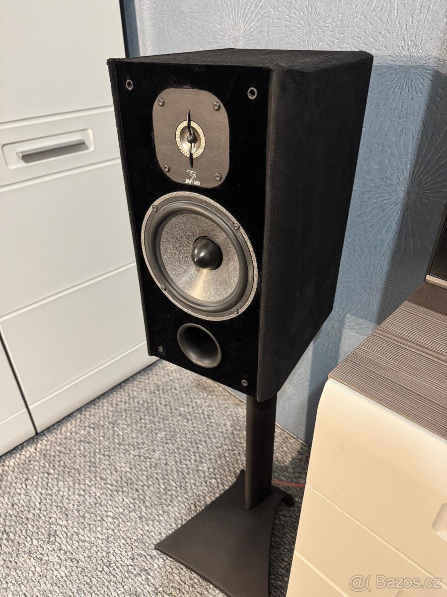 Focal Cobalt 806 se stojany - 2