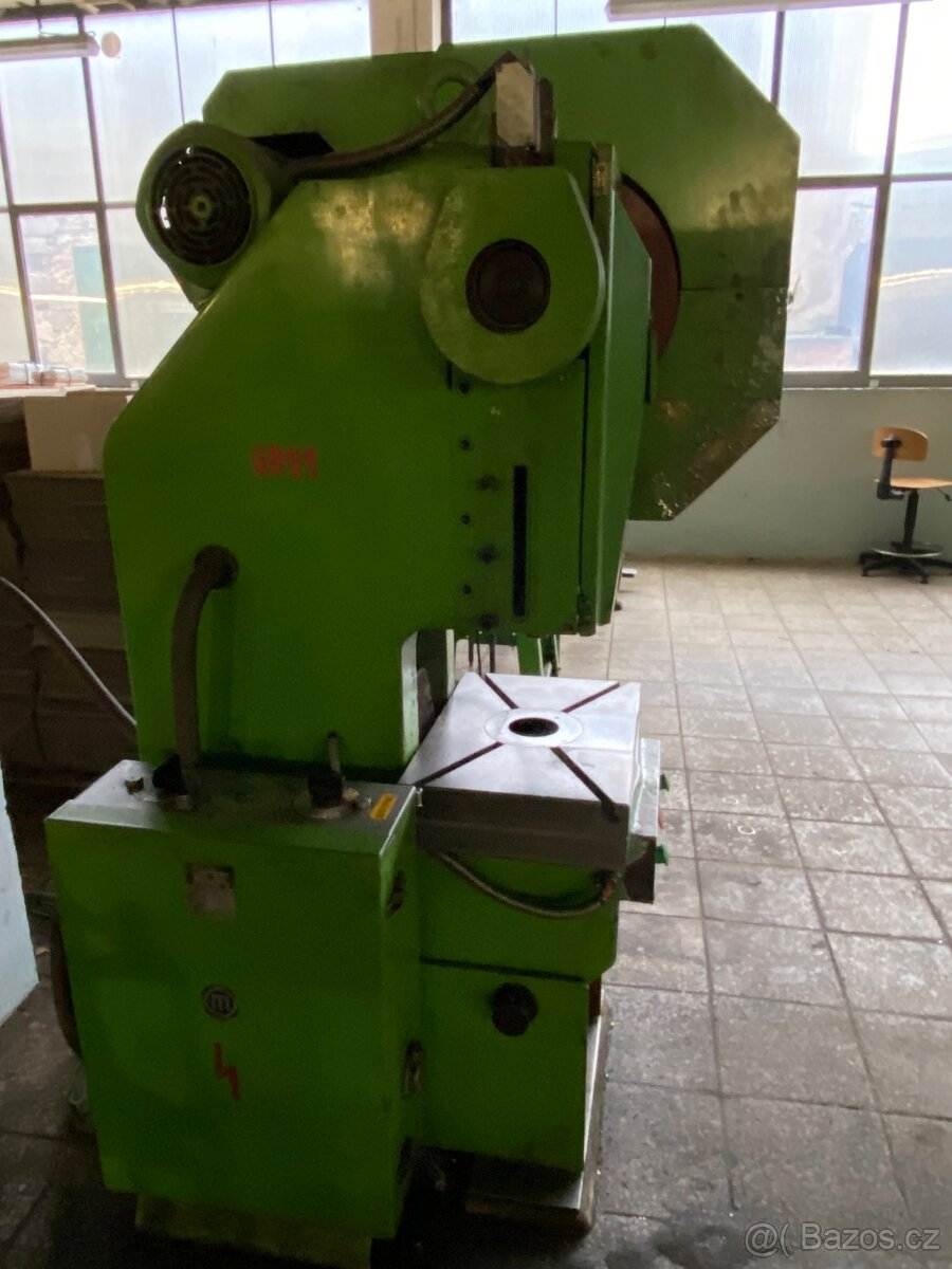 VÝSTŘEDNÍKOVÝ LiS Šmeral 25 T LEH 25 - 2