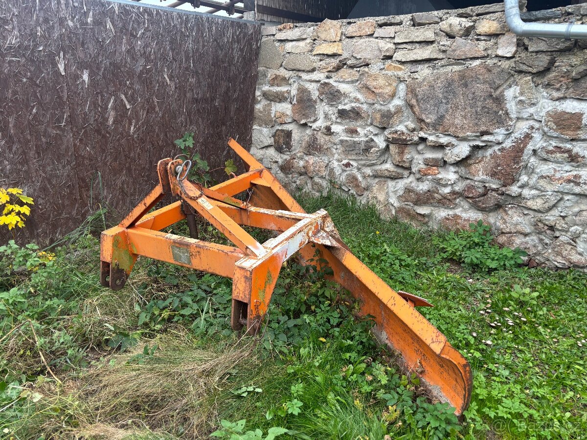 Zadní traktorová radlice 3 m - 2