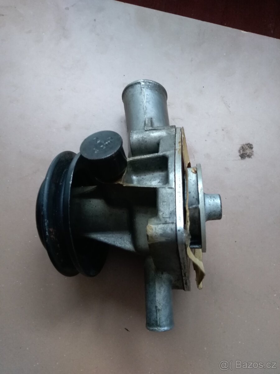 Vodní pumpa Škoda 100, 105, 120 - 2