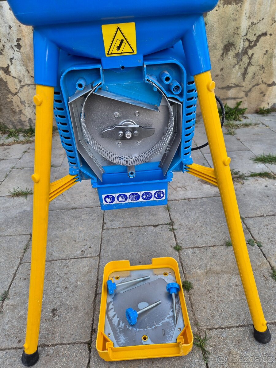 Šrotovník na obilí 750 W 230 V - 2