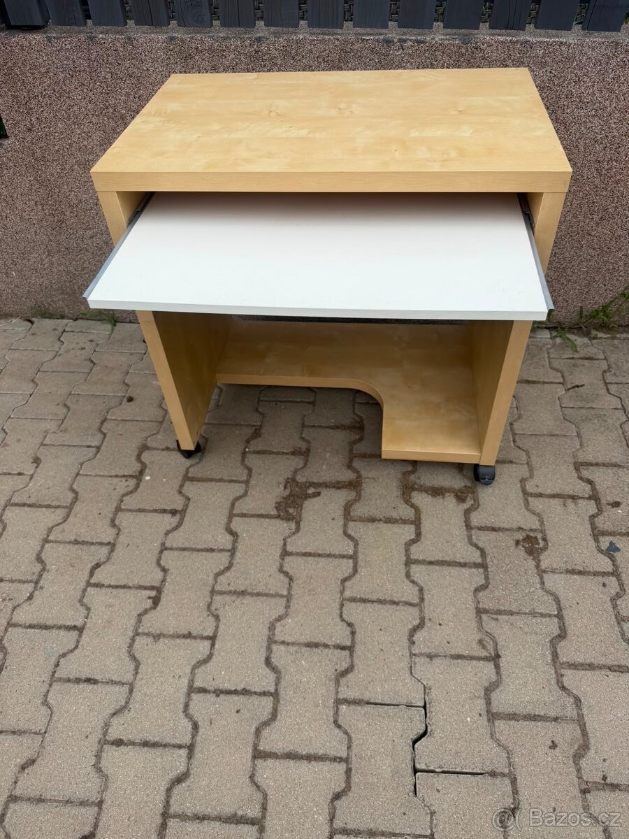 PC stůl - 2