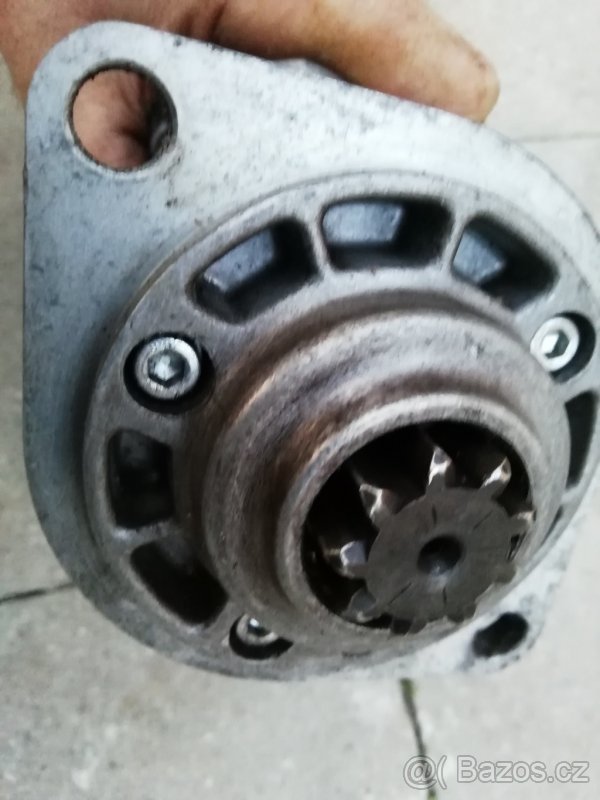 škoda startér na felicii - 2