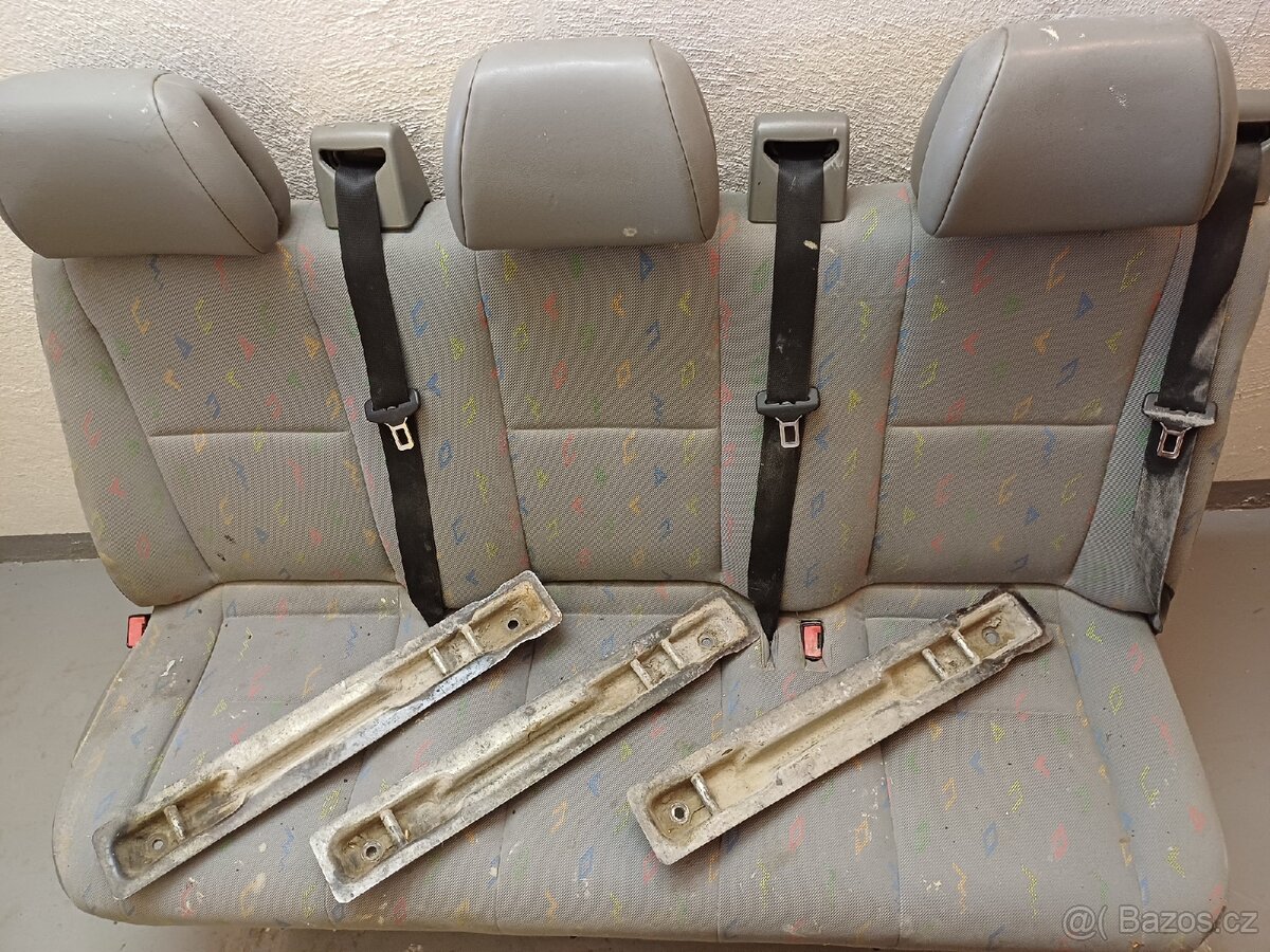VW Crafter zadni trojsedacka - 2