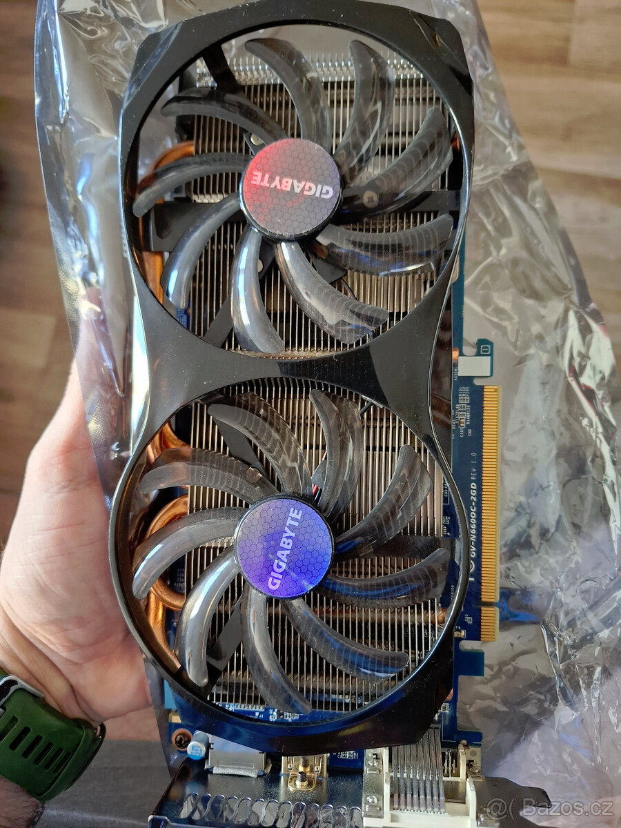 Grafická karta Gigabyte GeForce GTX 660 2GB - 2