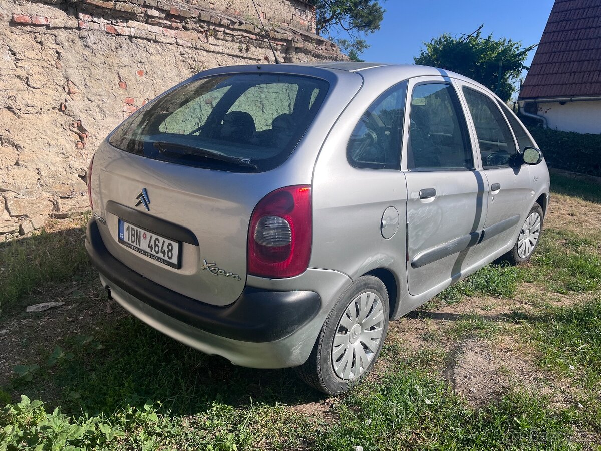 Citroen Xsara Picasso 2.0 nafta - 2