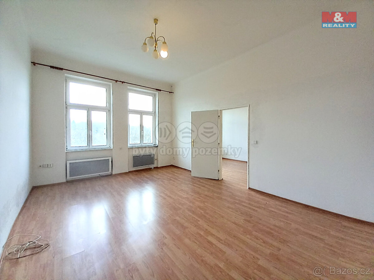 Prodej bytu 2+1, 55 m², Karlovy Vary, ul. Varšavská - 2