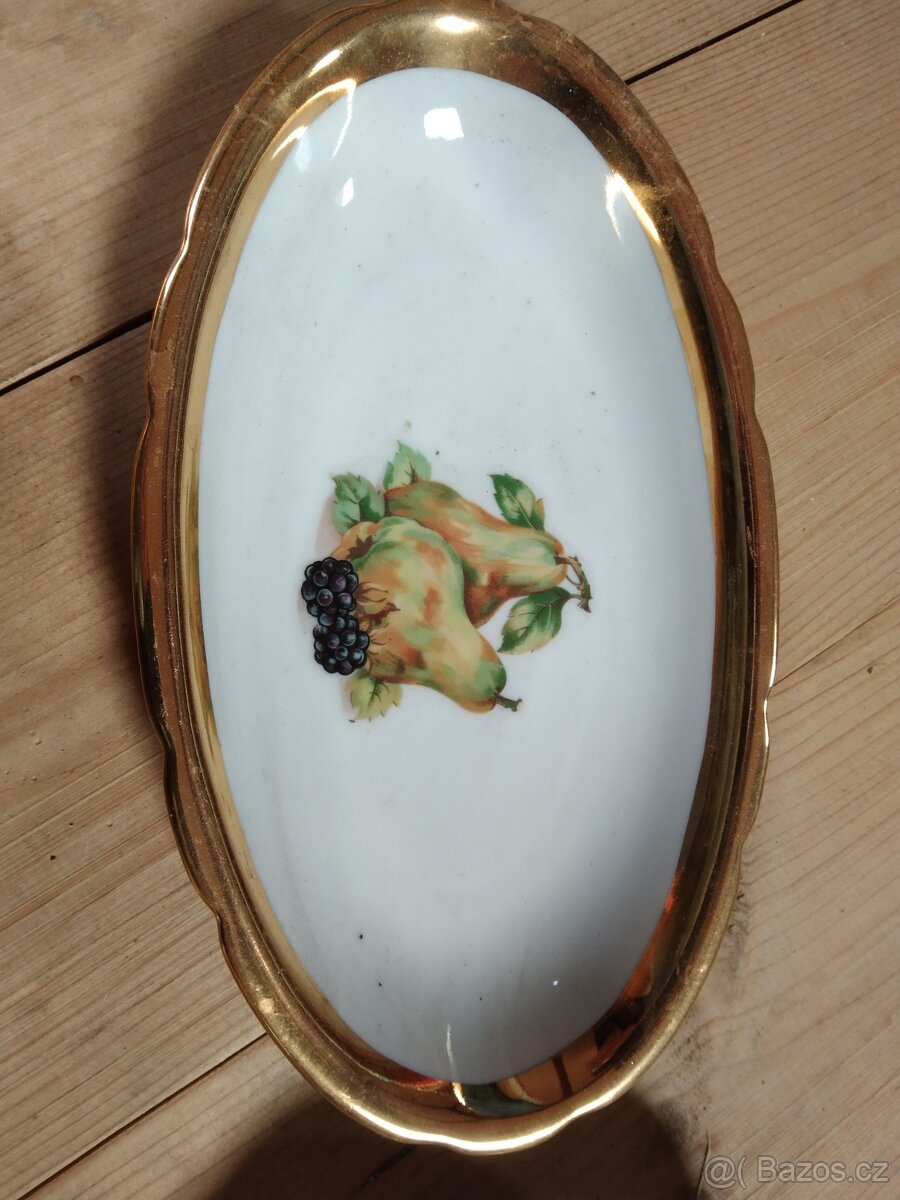 Sada porcelánových misek, signováno - 2