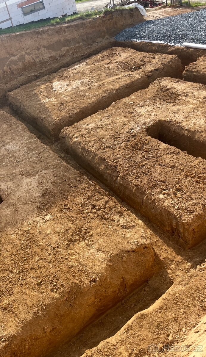 Nabízím hlínu / zeminu - 2