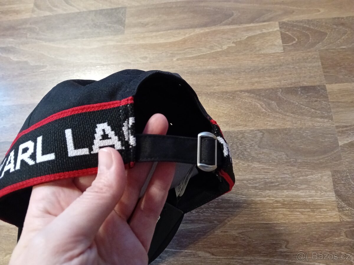 Nová kšiltovka Karl Lagerfeld - 2