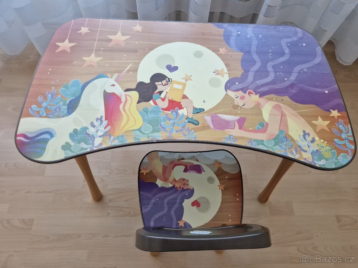 Dětský psací stůl a židle s pohádkovým motivem - 2