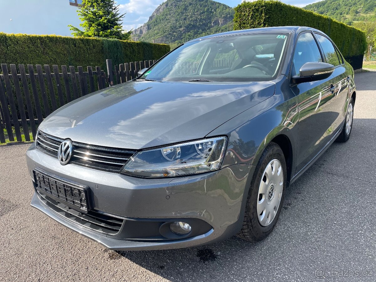 Volkswagen Jetta 1,2 TSi 77kW COMFORTLINE - 2