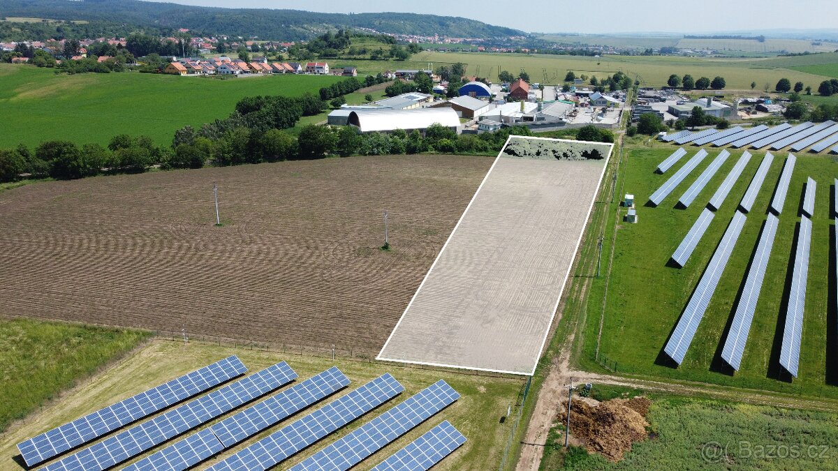 Pozemky v rezervě pro výrobu a skladování – Pozořice – 0,7ha - 2