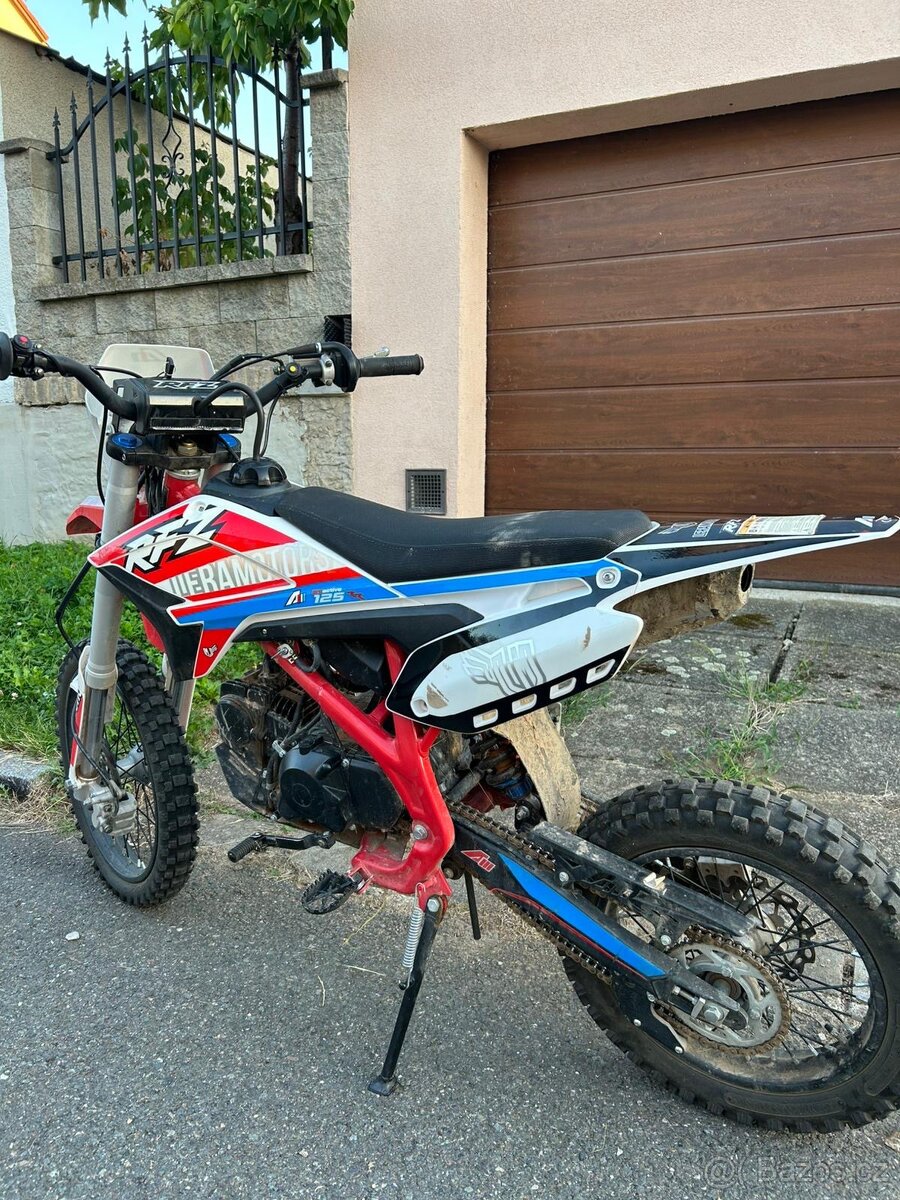 Pitbike 125 RFZ + helma - 2