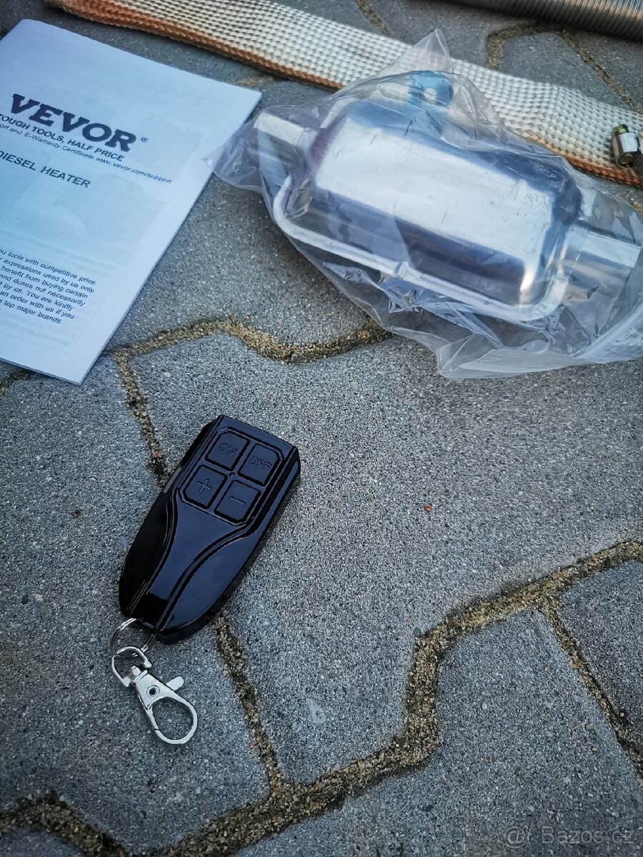 Naftový bufík Vevor. Kompaktní naftové topení 8kW - 2