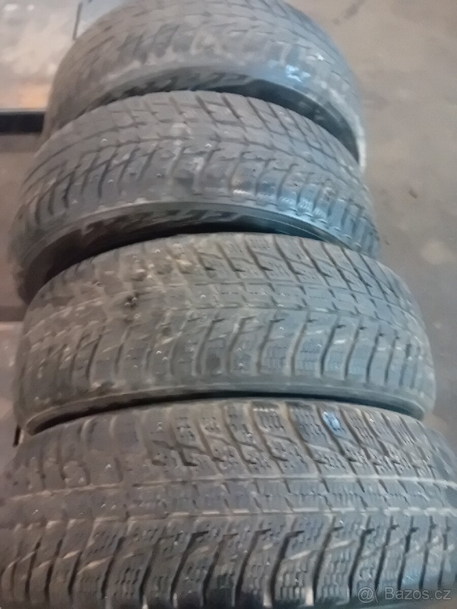 Zimní pneu Nokian 225/65 R17 - 2