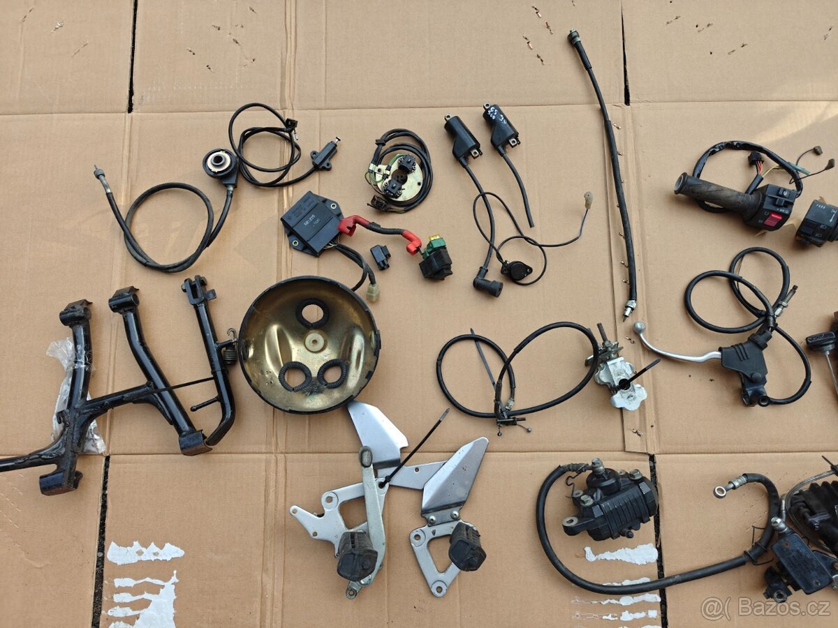 Suzuki GS 500 1998 - Náhradní díly - 2