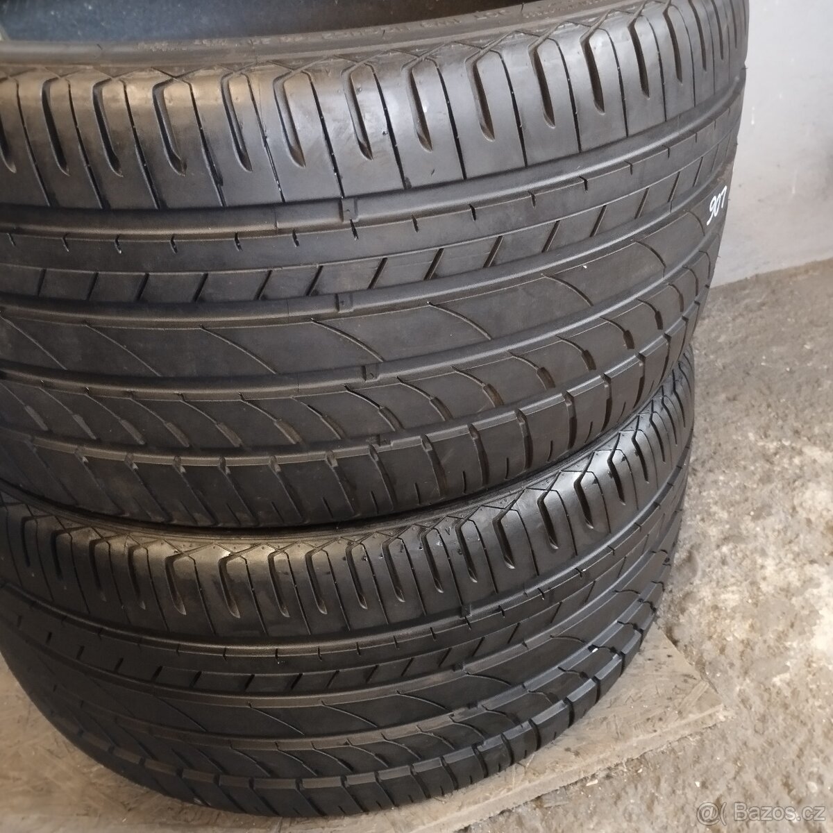 Letní pneu 255/30/19 Atlas - 2