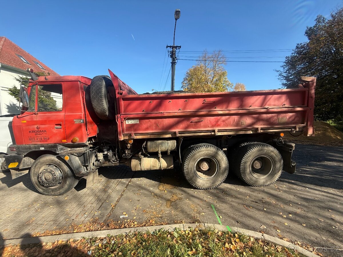 Tatra 815 T3 6x6 sklápěčka - 2