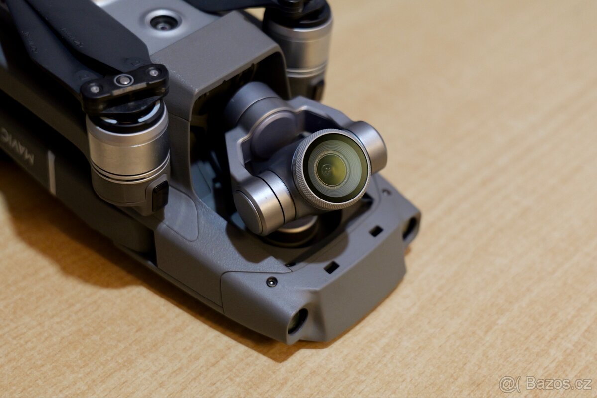 DJI Mavic 2 Zoom s příslušenstvím - 2