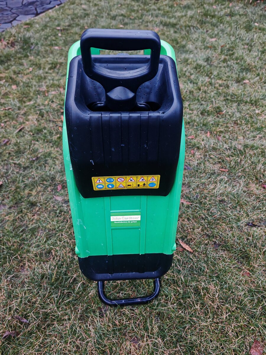 Drtič větví John Gardener 2000 W - 2