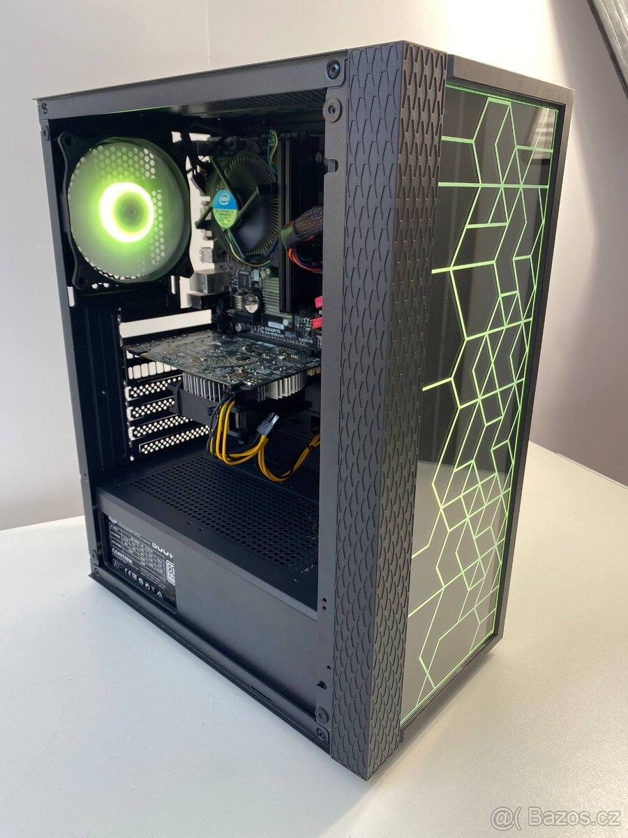 Herní stolní PC/Intel Core i5-4.gen/SSD 240GB/HDD 500GB/RAM - 2