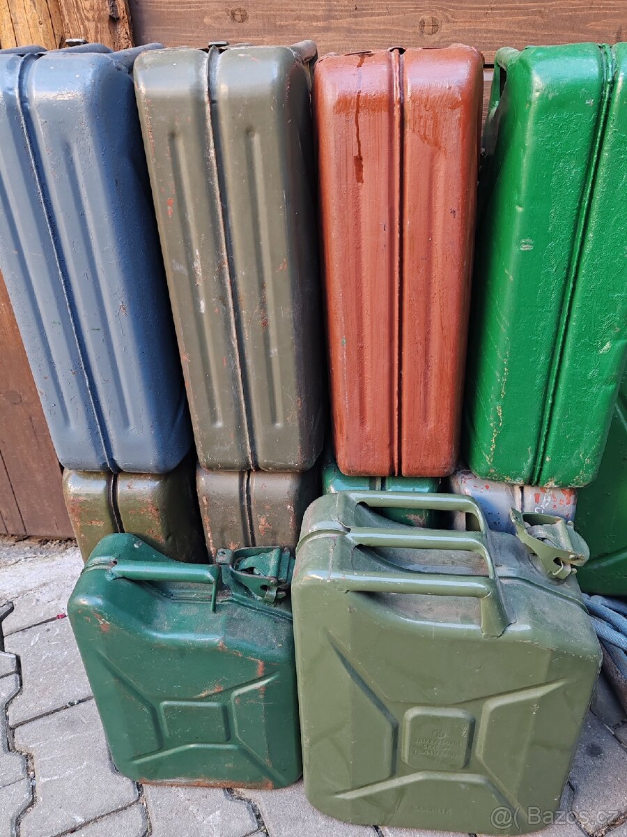 Plechove kanystry - 2